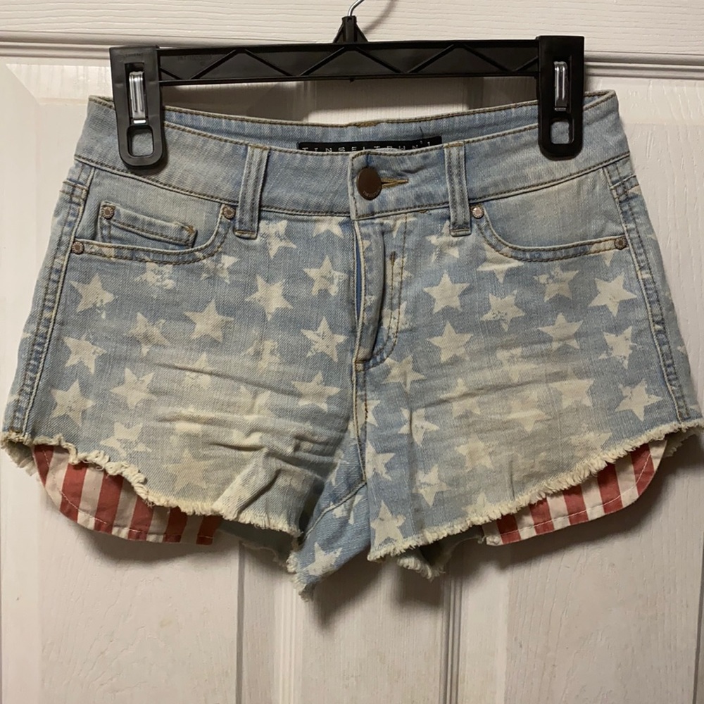 Tinseltown American Stars & Stripes Shorts; Size 1